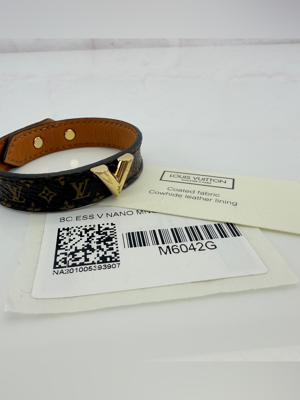 Authentic Louis Vuitton Essential V Monogram Canvas Bracelet